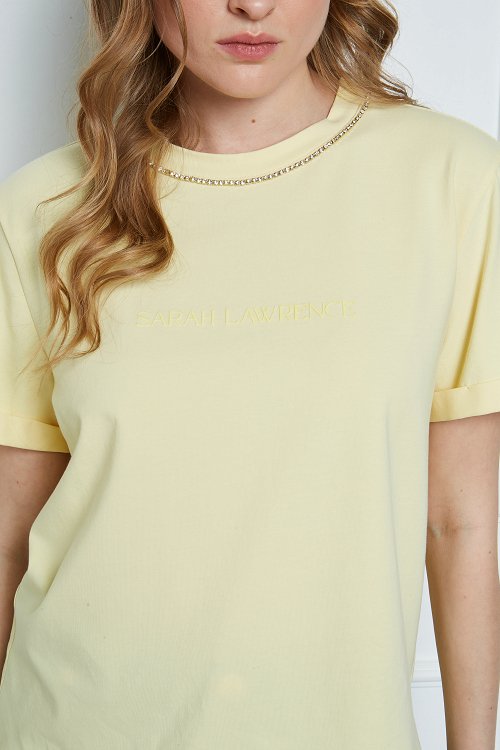Rhinestone-trim T-shirt with 3D print