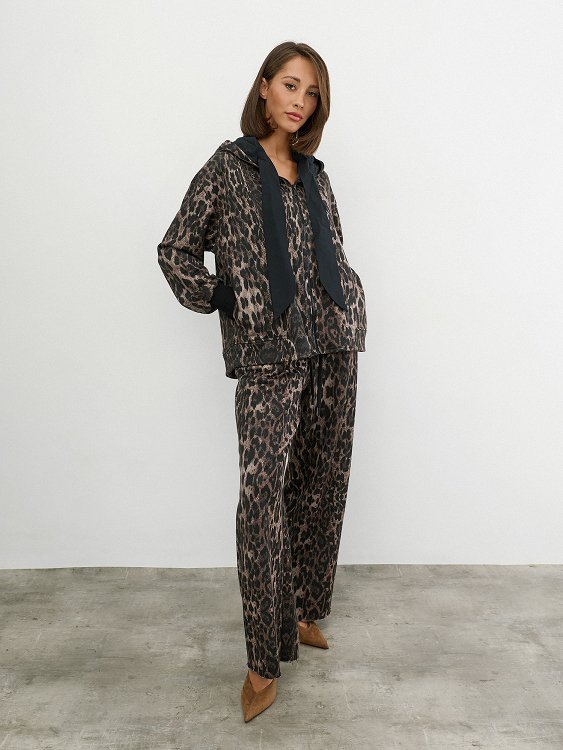 Leopard Print Elastic Waist Trousers
