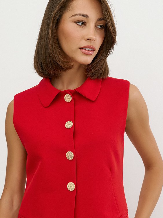 Vest With Buttons And Collar