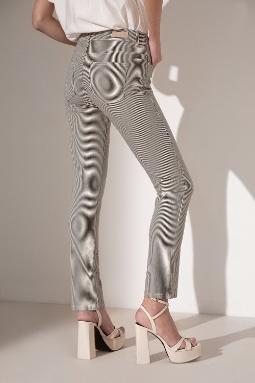 Slim Fit Παντελόνι με Ρίγες