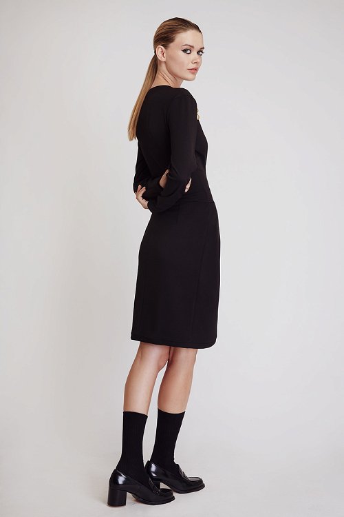 Elastic fitted dress with buttons on shoulders (JERSEY 6)