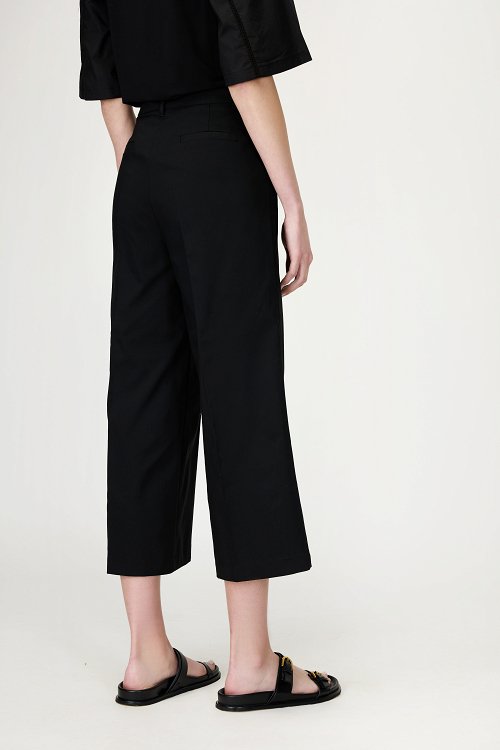 City hw wide leg cropped pant
