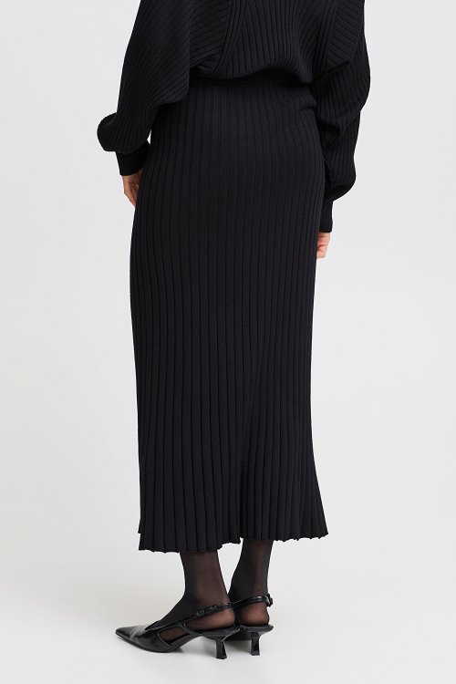 Long Skirt