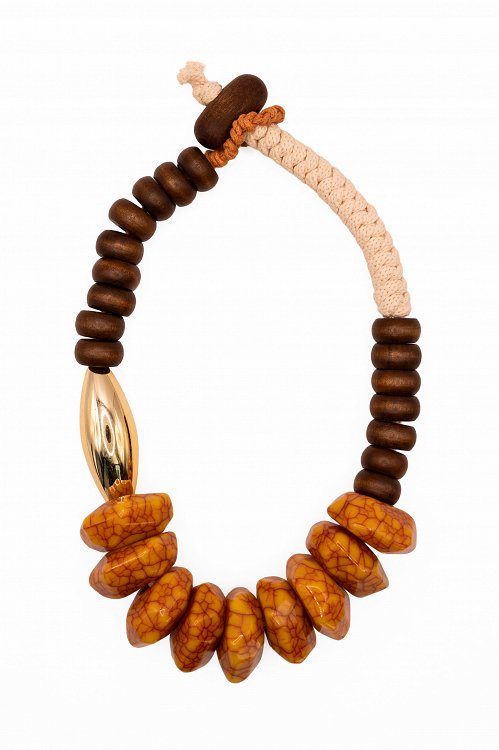Chunky necklace with stones and rope