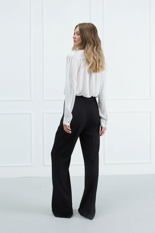 Shirt with Satin Collar