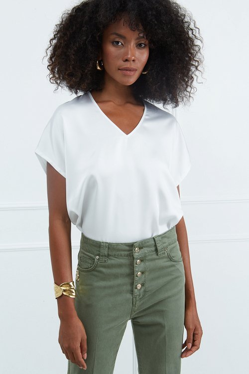 Satin Βlouse with V-neckline