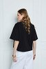 T-shirt floral applique on the neckline